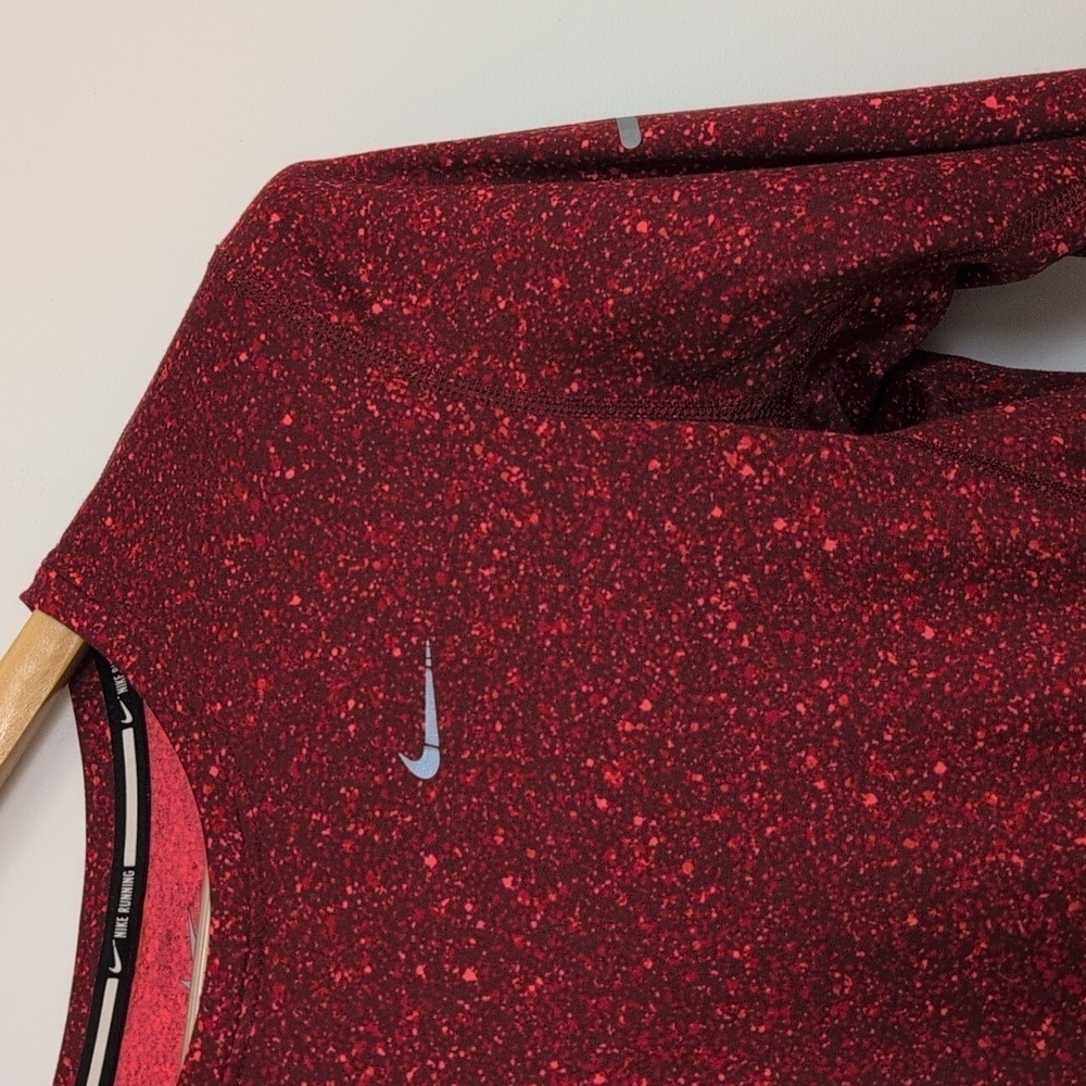 NIKE RED ATHLETIC TOP SIZE SMALL - Picture 3 of 6